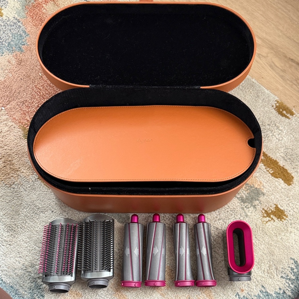 Dyson Airwrap Styling Tool Set with Case